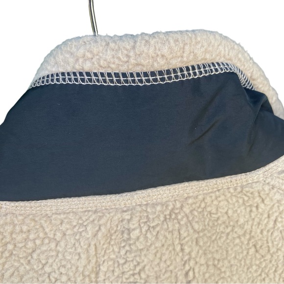 H&M Fleece Smiley Vest Full Zip Pockets Sleeveless Outdoor Casual‎ Beige M - Picture 6 of 9